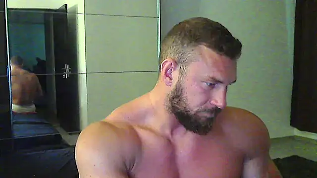 muscularkevin online show from May 2026 04:08:02 AM