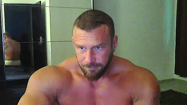 Snapshot of muscularkevin chatting on July 2026 03:30:02 AM muscularkevin online show from July 2026 03:30:02 AM