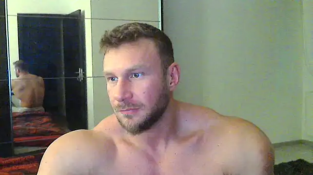 Snapshot of muscularkevin chatting on December 2024 02:05:01 PM muscularkevin online show from December 2024 02:05:01 PM
