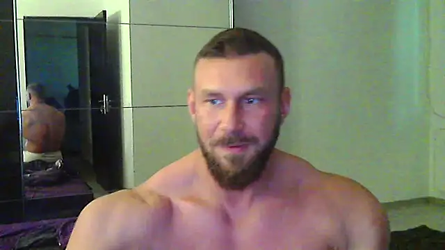 muscularkevin online show from May 2026 03:28:02 PM