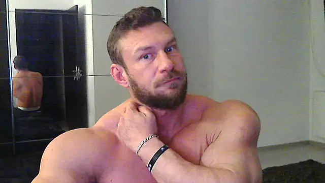Snapshot of muscularkevin chatting on March 2025 04:41:02 AM muscularkevin online show from March 2025 04:41:02 AM