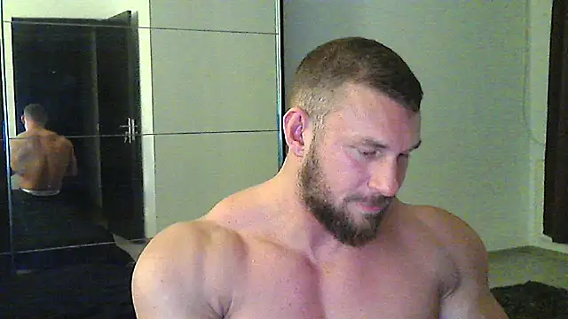 Snapshot of muscularkevin chatting on November 2025 02:42:02 PM muscularkevin online show from November 2025 02:42:02 PM