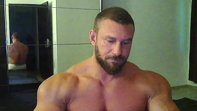 Snapshot of muscularkevin chatting on July 2026 03:39:02 AM muscularkevin online show from July 2026 03:39:02 AM