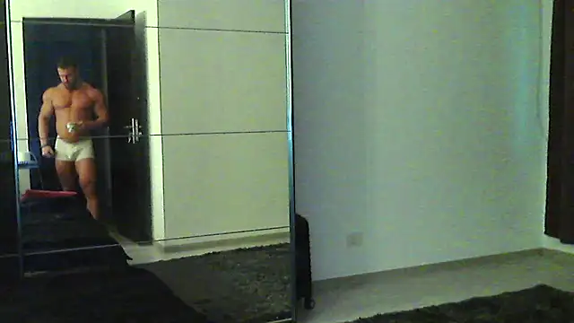 Snapshot of muscularkevin chatting on January 2026 02:10:02 PM muscularkevin online show from January 2026 02:10:02 PM