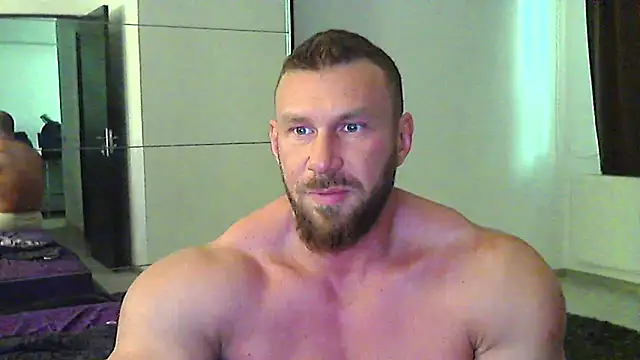 muscularkevin online show from May 2026 12:21:01 PM