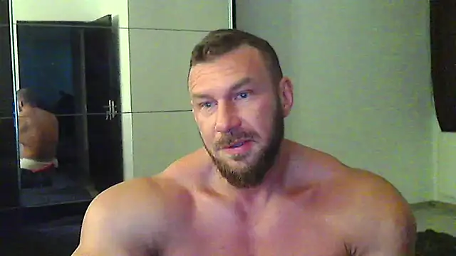 muscularkevin online show from May 2026 03:39:01 AM