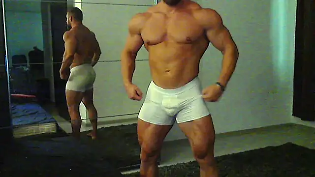 Snapshot of muscularkevin chatting on July 2026 03:09:02 PM muscularkevin online show from July 2026 03:09:02 PM