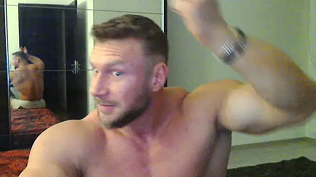 Snapshot of muscularkevin chatting on December 2024 04:24:01 AM muscularkevin online show from December 2024 04:24:01 AM