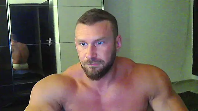 Snapshot of muscularkevin chatting on July 2026 06:23:01 PM muscularkevin online show from July 2026 06:23:01 PM