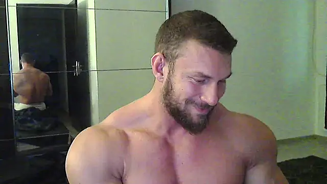 Snapshot of muscularkevin chatting on November 2025 02:18:01 PM muscularkevin online show from November 2025 02:18:01 PM
