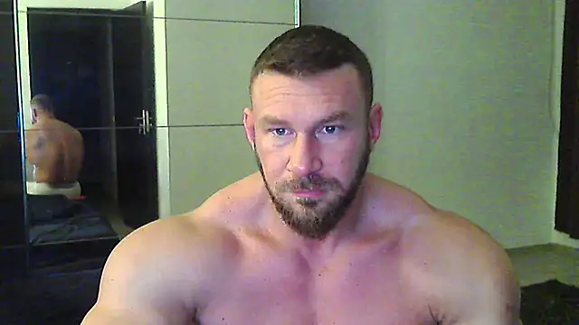 Snapshot of muscularkevin chatting on January 2026 05:24:02 AM muscularkevin online show from January 2026 05:24:02 AM