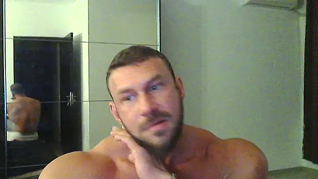 Snapshot of muscularkevin chatting on September 2025 03:27:02 AM muscularkevin online show from September 2025 03:27:02 AM
