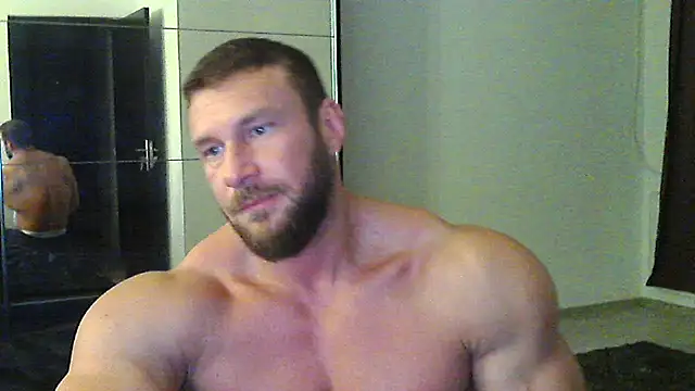 Snapshot of muscularkevin chatting on October 2025 04:35:01 AM muscularkevin online show from October 2025 04:35:01 AM