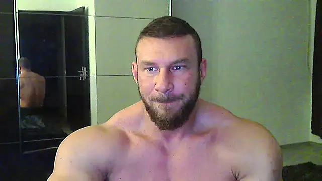Snapshot of muscularkevin chatting on February 2026 04:42:02 AM muscularkevin online show from February 2026 04:42:02 AM
