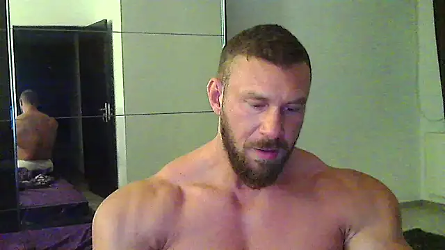 muscularkevin online show from May 2026 03:32:01 AM