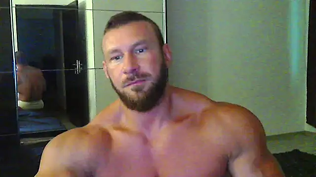 Snapshot of muscularkevin chatting on June 2026 03:45:02 AM muscularkevin online show from June 2026 03:45:02 AM