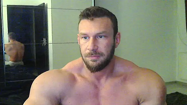 Snapshot of muscularkevin chatting on March 2025 04:38:02 AM muscularkevin online show from March 2025 04:38:02 AM