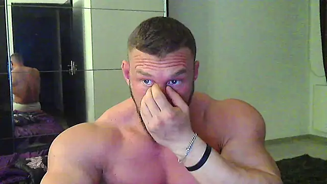 muscularkevin online show from April 2026 04:03:01 AM