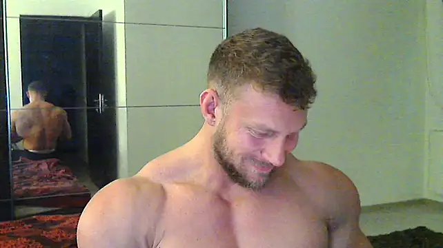 Snapshot of muscularkevin chatting on December 2024 02:16:01 PM muscularkevin online show from December 2024 02:16:01 PM