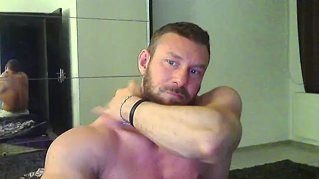 muscularkevin online show from March 2026 03:52:01 AM