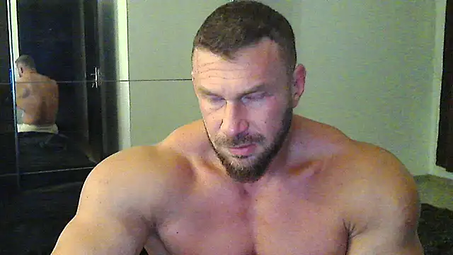 Snapshot of muscularkevin chatting on September 2025 03:32:02 AM muscularkevin online show from September 2025 03:32:02 AM