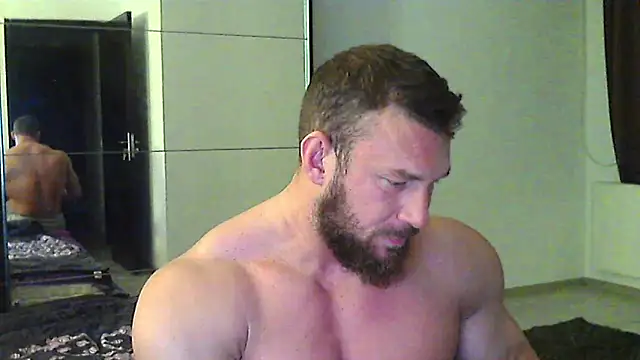 muscularkevin online show from April 2026 03:35:01 AM