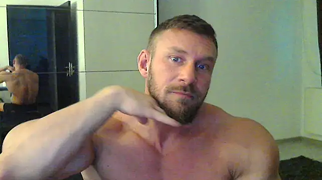 Snapshot of muscularkevin chatting on February 2025 03:11:01 PM muscularkevin online show from February 2025 03:11:01 PM