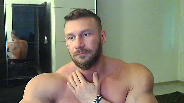 Snapshot of muscularkevin chatting on February 2025 02:46:01 PM muscularkevin online show from February 2025 02:46:01 PM