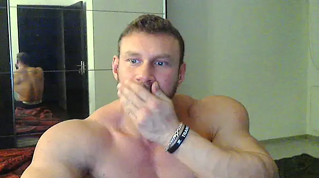 Snapshot of muscularkevin chatting on December 2024 02:27:01 PM muscularkevin online show from December 2024 02:27:01 PM