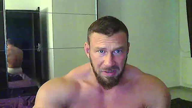 muscularkevin online show from May 2026 03:30:01 AM
