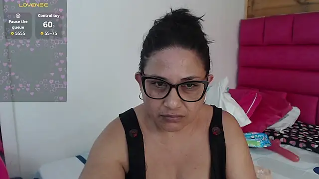 Snapshot of Katha_Marck chatting on June 2026 05:45:01 PM Katha Marck online show from June 2026 05:45:01 PM