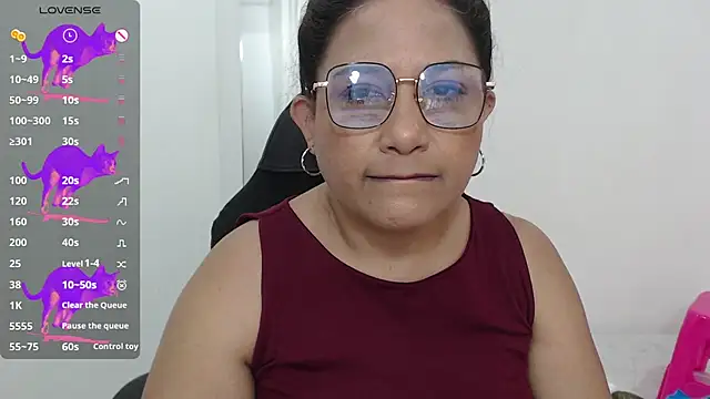 Snapshot of Katha_Marck chatting on October 2025 12:26:02 PM Katha Marck online show from October 2025 12:26:02 PM