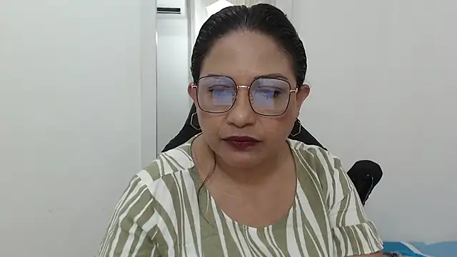 Snapshot of Katha_Marck chatting on September 2025 01:28:02 PM Katha Marck online show from September 2025 01:28:02 PM