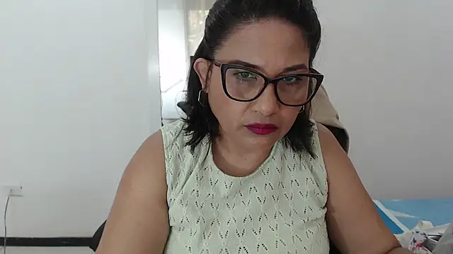 Katha Marck online show from December 2025 12:59:02 PM