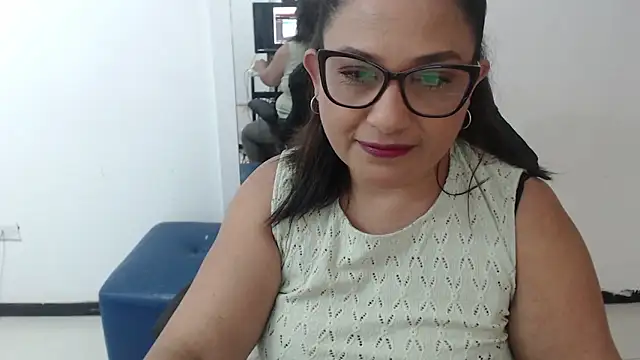 Snapshot of Katha_Marck chatting on April 2026 12:34:01 PM Katha Marck online show from April 2026 12:34:01 PM