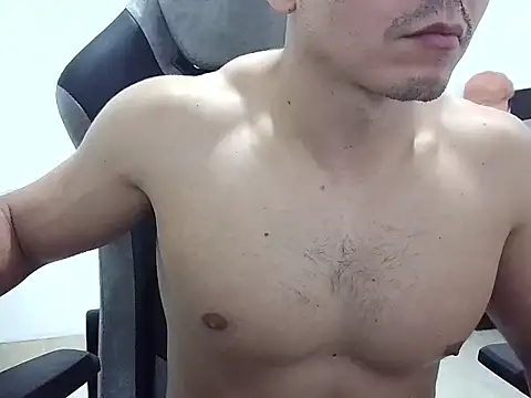 MILCARITAS3 online show from April 2026 07:10:01 AM