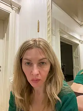 Amazoniiaa online show from March 2025 06:00:02 PM