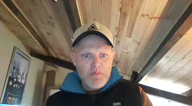 davigochi77bcn online show from February 2025 08:53:02 PM