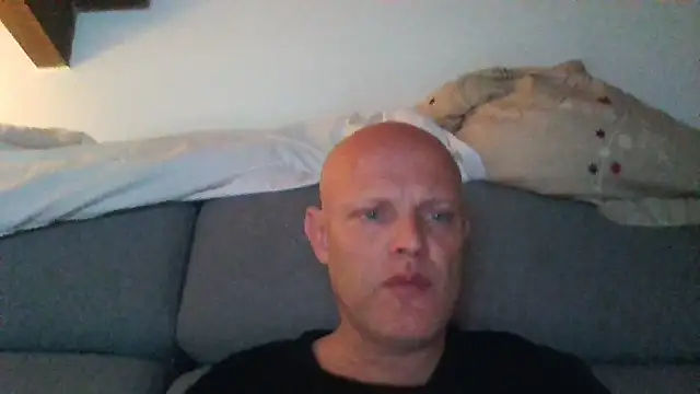 davigochi77bcn online show from December 2025 08:33:02 PM