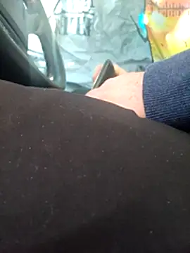 Hotredheadandtoungelasher online show from January 2026 01:37:02 PM