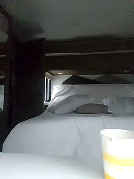 Hotredheadandtoungelasher online show from October 2025 07:48:02 PM