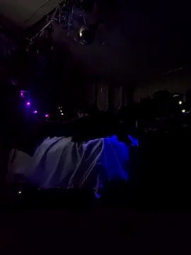 Hotredheadandtoungelasher online show from November 2025 11:26:01 AM