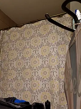 Hotredheadandtoungelasher online show from April 2026 01:34:02 AM