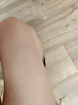 TBgril online show from January 2026 10:52:02 AM