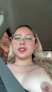 Irisweet  online show from March 2026 04:02:02 PM
