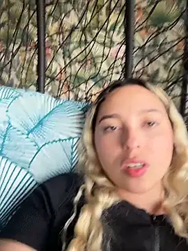 Irisweet  online show from March 2026 08:59:01 PM