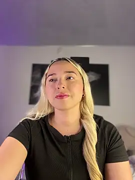 Irisweet  online show from November 2025 09:37:01 PM