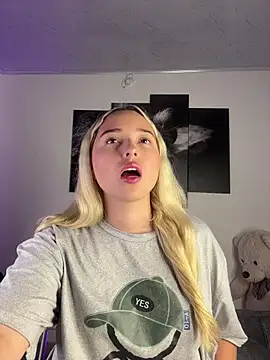 Irisweet  online show from November 2025 10:21:01 PM