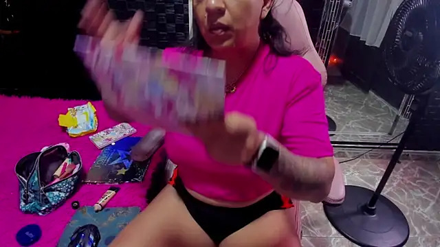 Snapshot of mature_sexi40 chatting on April 2026 12:34:01 PM mature sexi40 online show from April 2026 12:34:01 PM