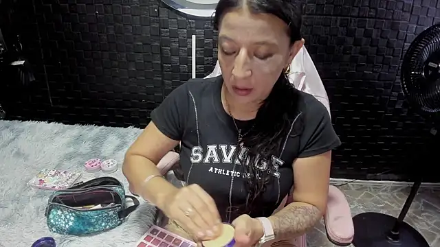 Snapshot of mature_sexi40 chatting on January 2026 12:09:02 PM mature sexi40 online show from January 2026 12:09:02 PM